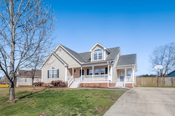 1305 Sweetclover Dr Wake Forest, NC 27587
